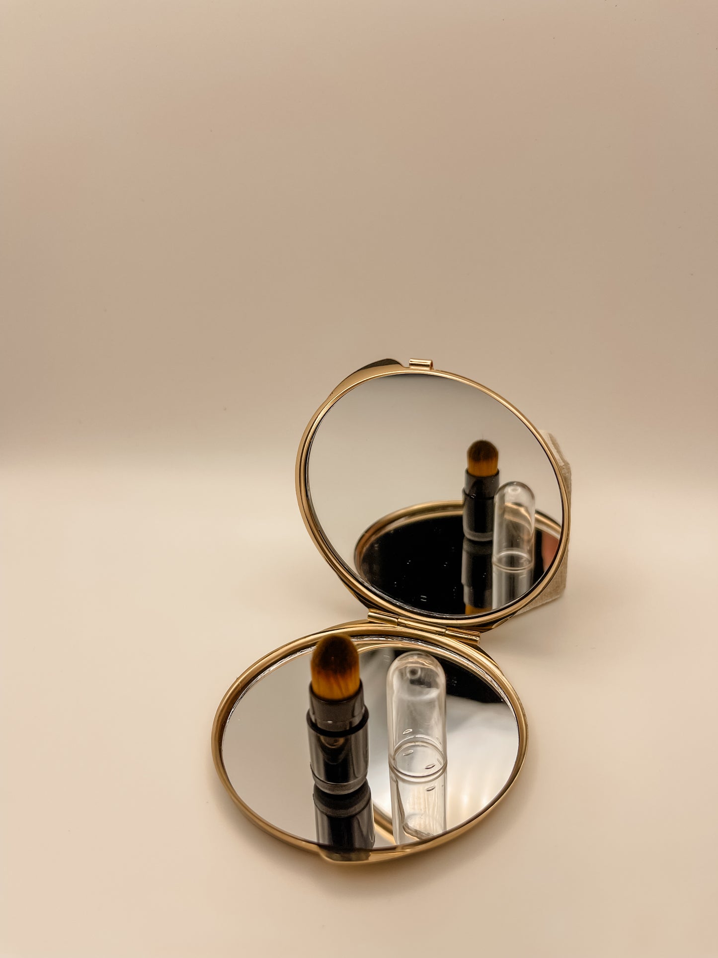 The Mirror Kit